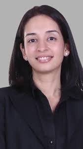 Shanna Hill's Instagram, Twitter & Facebook