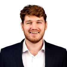 Amelia Nunn's Instagram, Twitter & Facebook