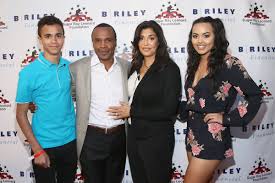 Maybe you would like to learn more about one of these? Sugar Ray Leonard On Twitter This Is My Incredible Family Thanks To Mom