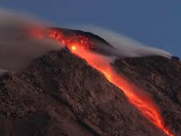 Status gunung merapi tersebut ditetapkan sejak tanggal 21 mei 2018. Makin Aktif Hari Ini Guguran Lava Gunung Merapi 4 Kali Joss Co Id
