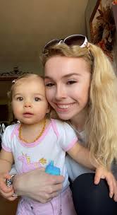 Megan Breeding's Instagram, Twitter & Facebook