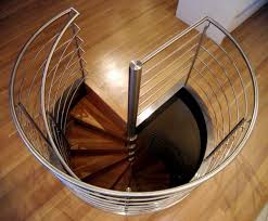 Escalier En Colimacon Pour Interieur Et Exterieur Spiral Staircase Stair Railing Design Spiral Stairs