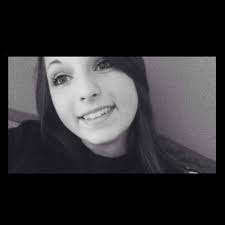 Kara Woods (@Karawoods15)