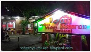 Bukan sahaja sebelum ini 'terperap' di rumah hampir 3 bulan. Makan Jika Sedap Makan Malam Di Restoran Saji Kuah Langkawi