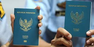 Namun, kadang si pemilik bisa saja tidak bisa mengambil langsung hal itu, karena berbagai uzur atau halangan, atau. 18 Contoh Surat Kuasa Pengambilan Paspor Terbaru 2020