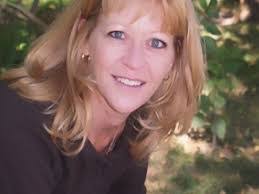 Lori Fulmer's Instagram, Twitter & Facebook