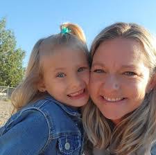 Shanna Sears's Instagram, Twitter & Facebook