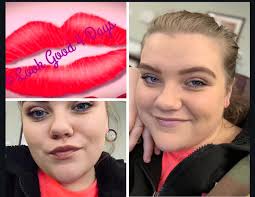 Vibrant colour plus fresh glossing. What a difference 😍😍