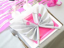 Tuto pliage serviette papier facile 1001 tutoriels et modèles de pliage de serviette en, pliage de serviettes. Tutoriel Pliage De Serviette En Forme De Papillon Diy Deco Madame Web