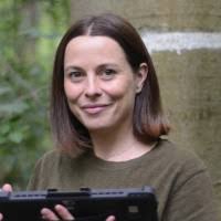 Mutig sein ist nur was für Angsthasen. Als Mentorin beim Women's Camp werde  ich darüber sprechen, wie groß meine Angst war, eine Karriere bei Amazon in  München aufzugeben, um nochmal ganz von