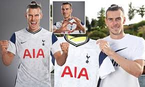 Gareth bale started his career wearing 16, then switched to 3 before making his name as their no 11. Gareth Bale Completes Incredible Loan Move Back To Tottenham Daily Mail Online