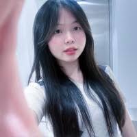 10+ "Larissa Le" profiles