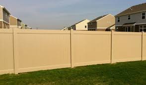 Unlike preassembled panels you can find at big box stores, we sell a commercial grade product that can work on all ground. Vinyl Fence Fence Company Orland Park Il Illinois Fence Company