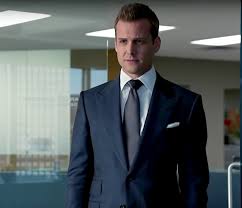 It's hard to go really wrong when you're choosing the best tie for them. Men S Guide To Wearing Navy Suits Samuel Windsor Us Blog