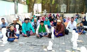 Sebelumnya mengetahui arti dari ziarah kubur, sebelumnya kamu harus paham dulu makna dari ziarah dan kubur/an. Dasar Dan Dalil Ziarah Kubur Hukumnya Sunnah Pelangi Blog