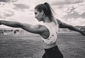 Valarie carolyn allman (born february 23, 1995) is an american track and field athlete specializing in the discus throw. Oiselle S Valarie Allman Sets American Record In Discus Saturday Winger Wins Javelin Season Opener