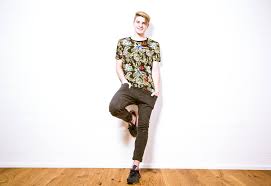 Er möchte die menschen zuallererst einmal glücklich machen. Vincent Gross Swiss Expert Check Singer On Half A Smile Interview