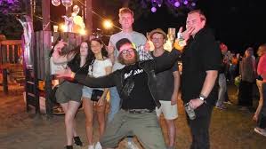 Posted 4 years ago 4 years ago. Festival Der Strand Bebt 950 Gaste Feiern Mit International Bekannten Djs Im Strandbad In Storkow Mmh