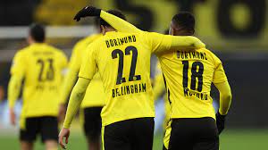 Informations sur les vols de bellingham à dortmund. Reason Revealed For Bellingham Wearing No 22 As Dortmund Star Combines Roles Of 4 8 And 10 Goal Com