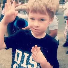 Episode 102: Distractible (with guest: Zach Ward) by Whipsnap