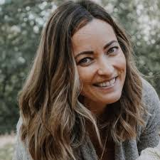 Michelle Swan's Instagram, Twitter & Facebook