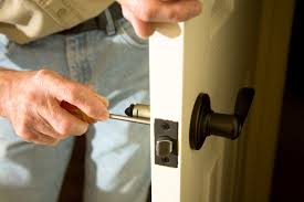 Apex Key Rescue LV technician working in Las Vegas