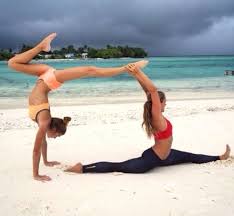 2 Person Yoga Stunts Partneryoga Flexibilityexercises Flexibility Exercises Gymnastics Acro Yoga Poses Yoga Poses For Two Yoga Poses Photography