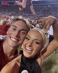 Shelby Dickinson (@shelbyruthdickinson) · Instagram 照片和视频