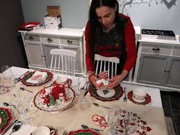 Setting a thanksgiving holiday table is easy! Lighting And Colors Of Holiday Decoration Ideas Archi Living Com