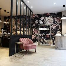 Natural hair, oregon's oldest african american salon. Hair Salon Dekoration Ideen Hair Salon Decor In 2020 Salon Suites Decor Hair Salon Decor Hair Salon Interior