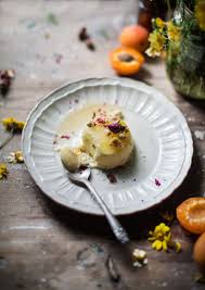 A Saffron Roasted Elderflower Apricots Semifreddo For Cucinaconzaffy Hortus Natural Cooking B Italian Recipes Dessert Sweet Holiday Recipes Yogurt Recipes