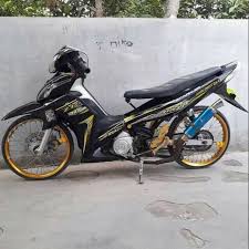 Jupiter z pareasi warna hitam are a topic that is being searched for and appreciated by net. Striping Sticker Variasi Jupiter Z Robot 2010 2011 Spark Zr Hitam Kuning Shopee Indonesia
