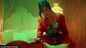 Bei diesem song sang lovato erstmals auf spanisch. Palyginamas SiuksliÅ³ DÄ—zÄ— Administracija Luis Demi Lovato Thenilookupatthesky Com