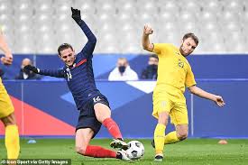 La frappe sur le poteau d'adrien rabiot. Adrien Rabiot Blasts France For Not Giving Everything After Draw Against Ukraine Aktuelle Boulevard Nachrichten Und Fotogalerien Zu Stars Sternchen