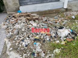 Yang sempurna terutama di kawasan perumahan lama dan setinggan. Henti Tabiat Buang Sampah Dalam Longkang Datuk Bandar Miri Utusan Borneo Online