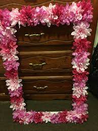 Diy Flower Photo Booth Frame All Done Within 25 Como Hacer Flores De Papel Como Hacer Flores Flores