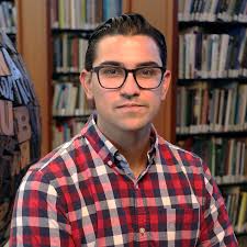 🎥 Pounded by waves of misinformation, youth struggle with media literacy