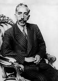 فيصل الأول ملك العراق ومؤسس دولة العراق الحديثة حكم لمدة 12 سنة للفترة من عام 1921 الى 1933 توفي مبكرا عن عمر Baghdad Iraq Political History History