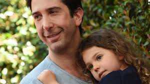 Zoё buckman is the only wife of the actor. David Schwimmer S 9 Year Old Daughter Cleo Shaves Her Head Entertainment Tonight