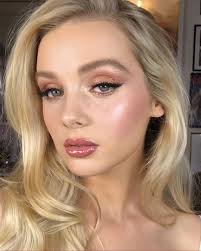 Sophie Beard (sophiebeard25)