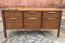 Shop allmodern for modern and contemporary credenza modern to match your style and budget. 6 Drawer Credenza By Jens Risom Mid Century Modern Credenzas For Sale Sweet Modern Akron Oh