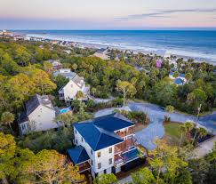 Travelfreak is an adventure travel blog dedicated to helping you adventure better and travel smarter. What S It Like To Be Ranked Among The Best Airbnb Property Management Companies In The Us Luxury Simplified Retreats
