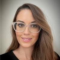 Taylor Janecek's Instagram, Twitter & Facebook