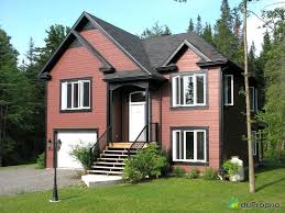 Charmante Maison Avec Garage Situee Dans Un Secteur Paisible En Demande A Moins De 10 Minutes De Magog Et Du Mont Orford Et A Quelq House Styles Bungalow House