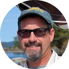 Mike Beemer's Instagram, Twitter & Facebook