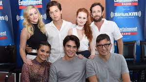 Riverdale star kj apa is going to be a dad! Cole Sprouse Says The Riverdale Cast Is Recovering After Luke Perry S Death Teen Vogue