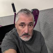 What are good pricing options for shipping a vehicle cross country?