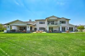 Jun 08, 2020 · kylie jenner wasted no time striking out on her own. Kylie Jenner Buys Hidden Hills Home Take A Tour Inside