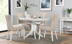 With the ability to provide additional seating and surface space, this type of table is ideal for everything from quiet weeknight dinners to big holiday celebrations and dinner parties. Get Inspired By These White Dining Table Ideas For Your Master Decoration Exclusivedesign Round Dining Room Small Dining Room Table Round Dining Table Sets