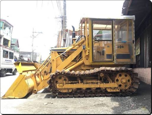 Komatsu D20Q-5 Crawler Loader